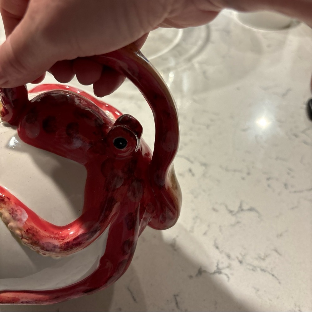 Octopus tea pot EUC by blue sky Perfect if you love octopus 🐙 - Picture 5 of 11